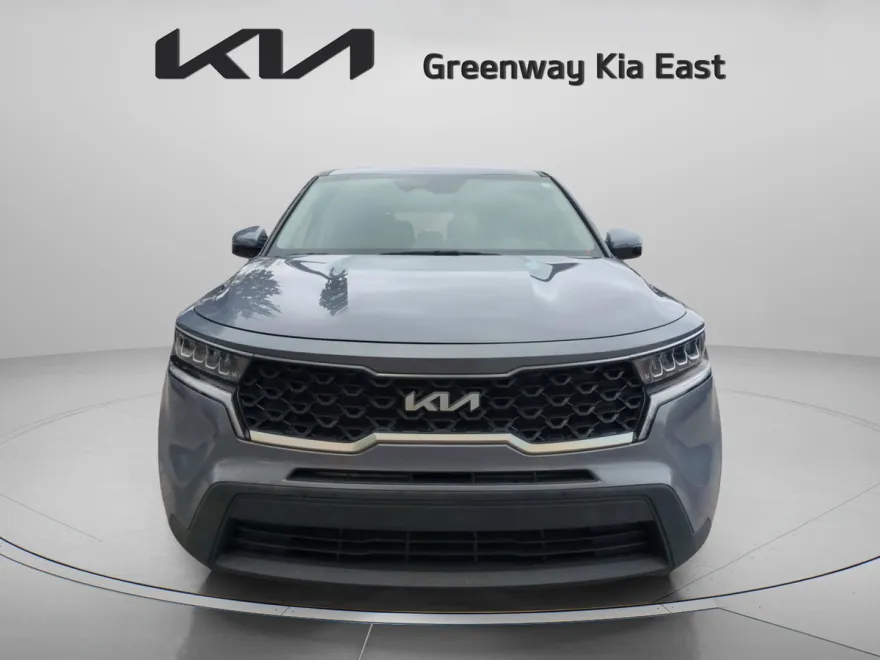 2022 Kia Sorento LX photo 1