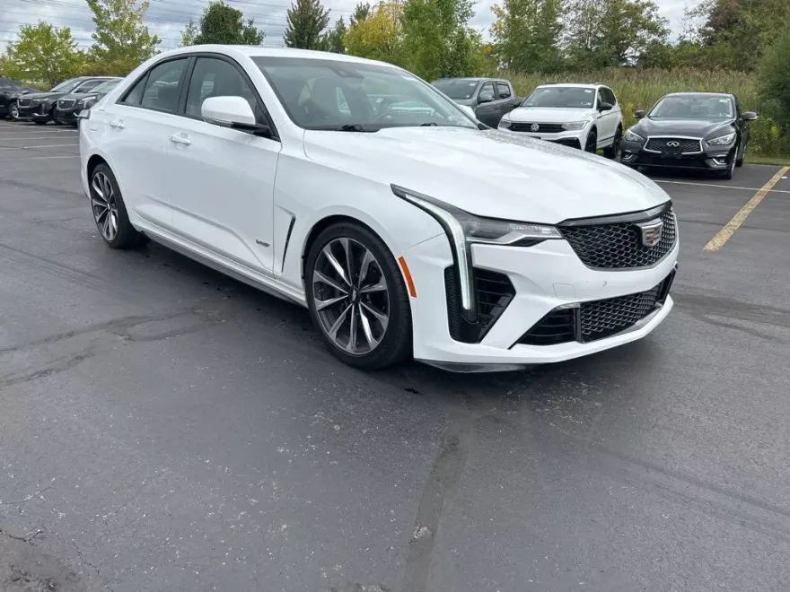 2023 Cadillac CT4 photo 1