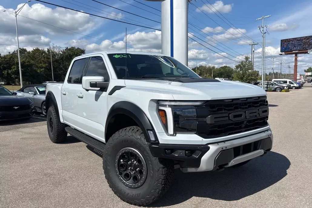 2025 Ford F-150 Raptor photo 1