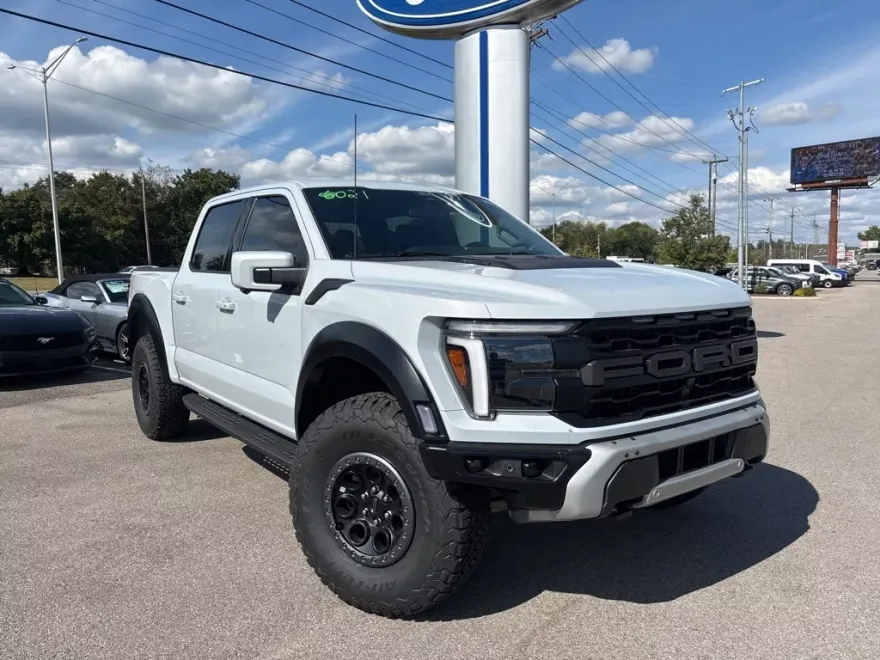 2025 Ford F-150 Raptor photo 1