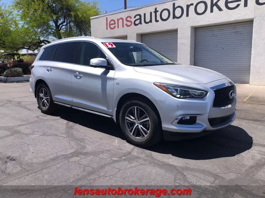 2019 Infiniti QX60 Luxe photo 1