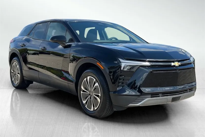 2026 Chevrolet Blazer EV photo 1