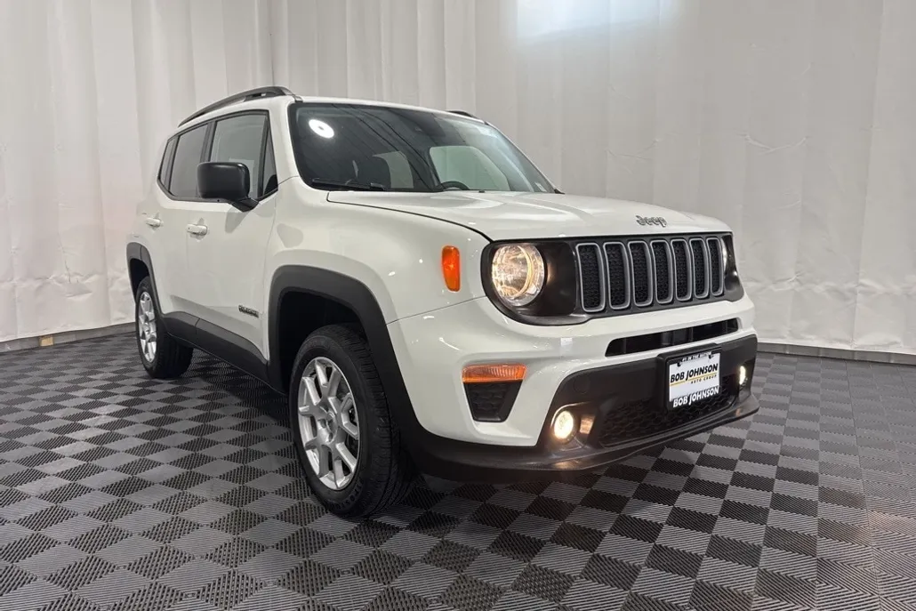 2022 Jeep Renegade Latitude photo 1