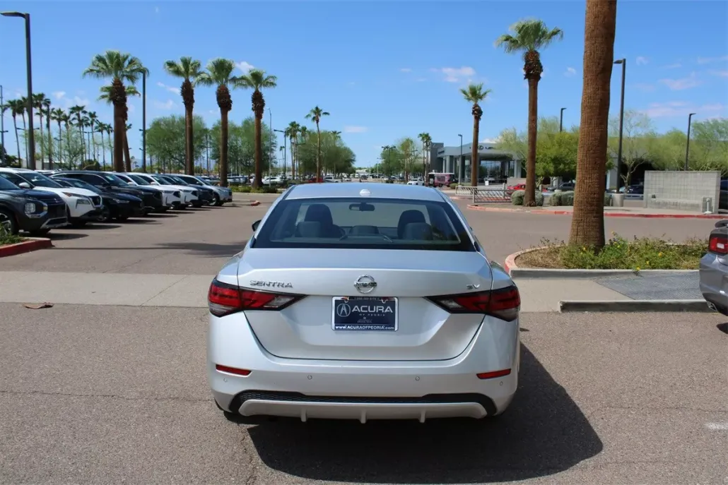 2022 Nissan Sentra SV photo 1