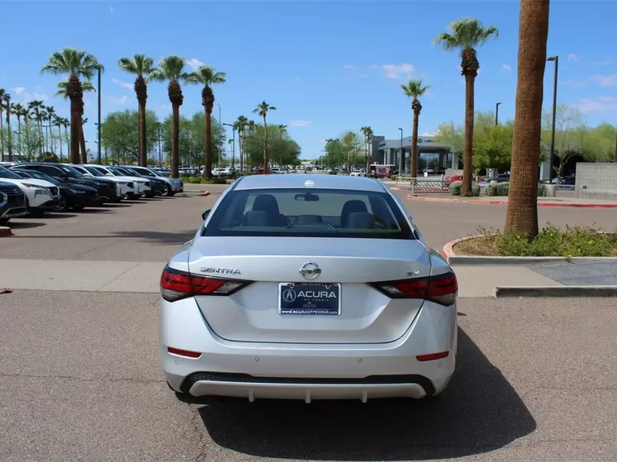 2022 Nissan Sentra SV photo 1