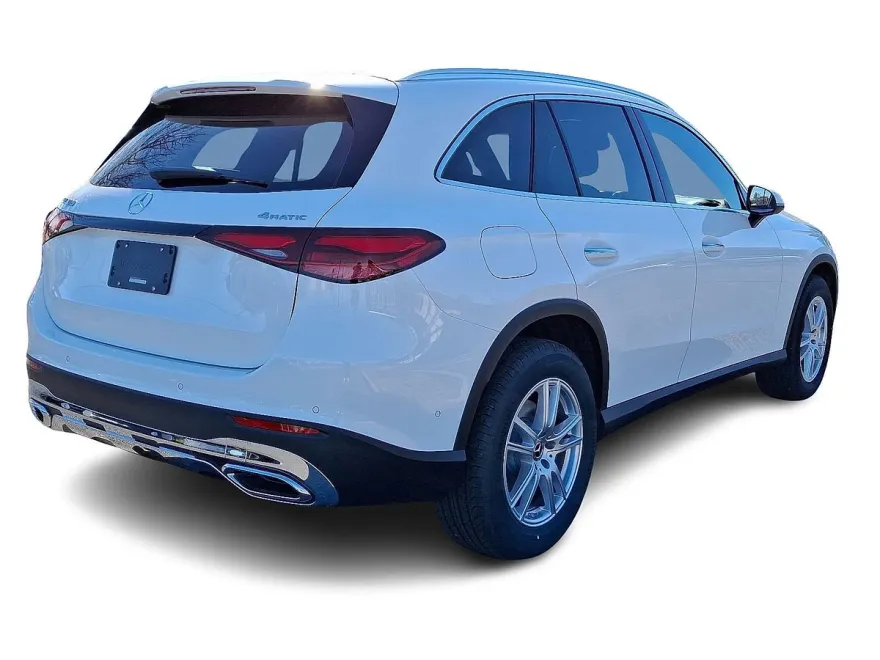 2025 Mercedes Benz GLC 300 4MATIC photo 1