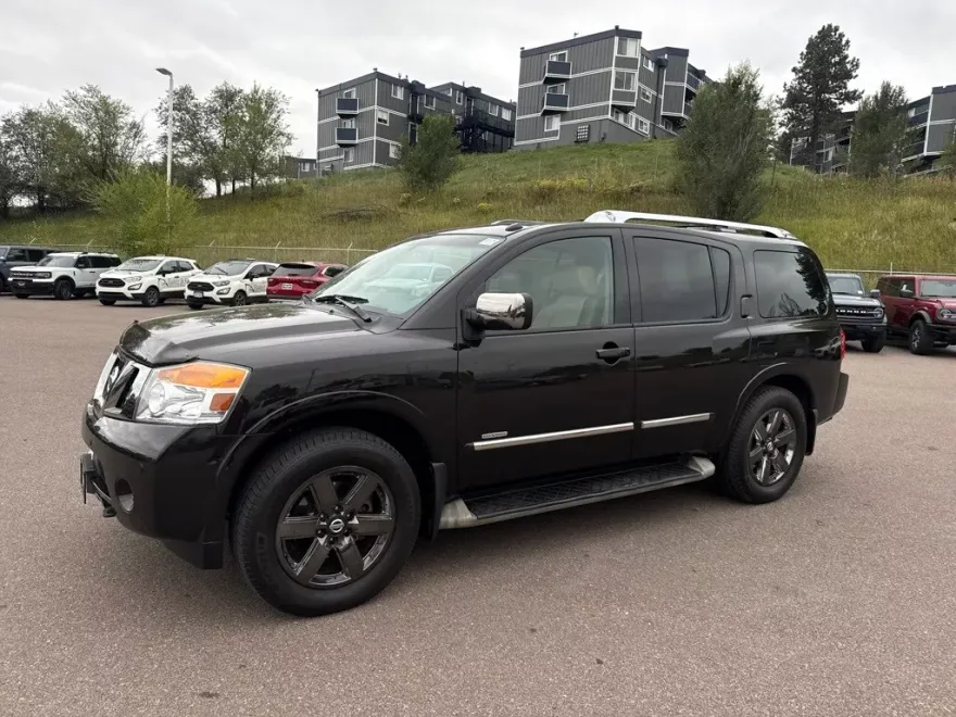 2013 Nissan Armada Platinum photo 1