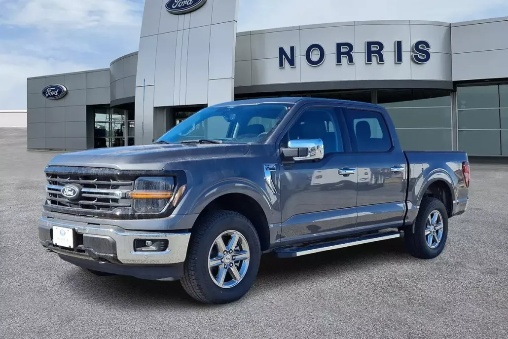 2025 Ford F-150 XLT photo 1