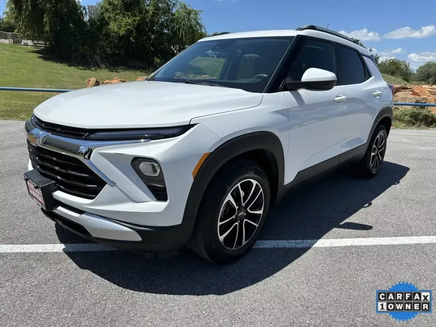 2025 Chevrolet Trailblazer LT photo 1