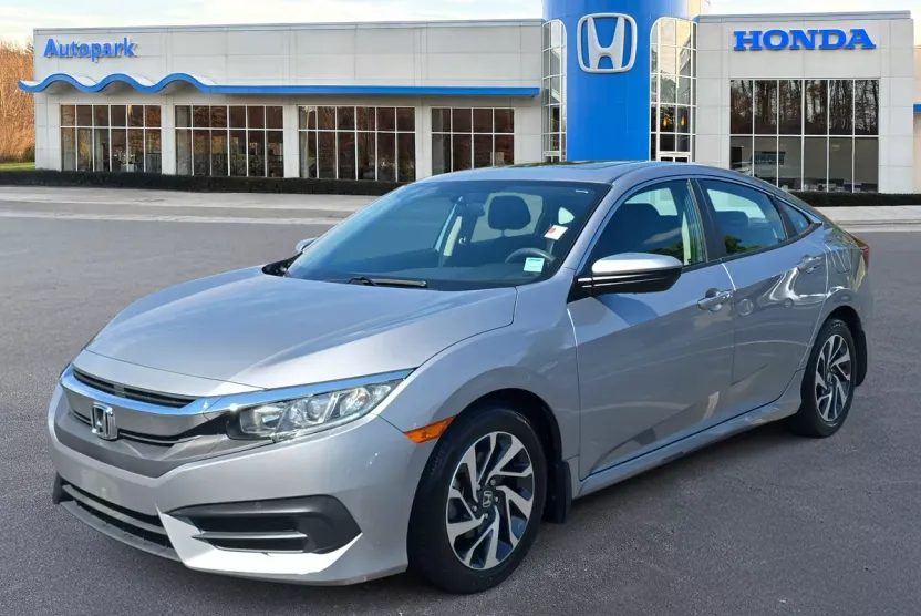 2018 Honda Civic EX photo 1