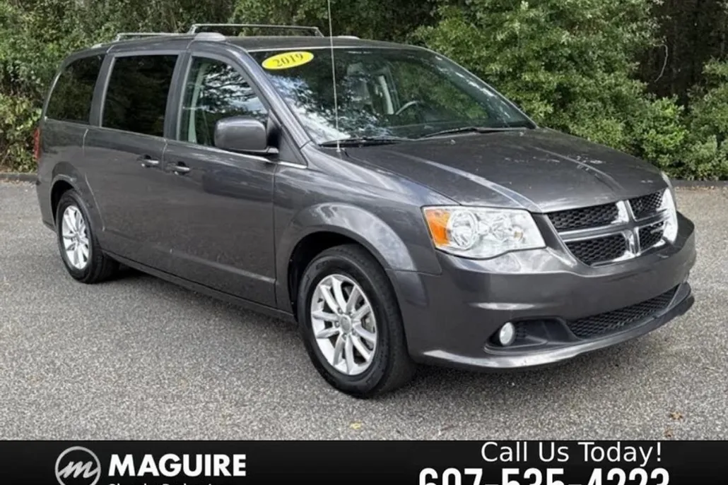 2019 Dodge Grand Caravan GT photo 1