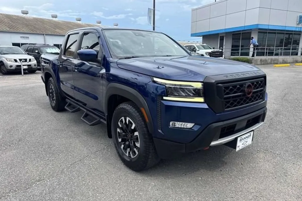 2022 Nissan Frontier PRO-X photo 1