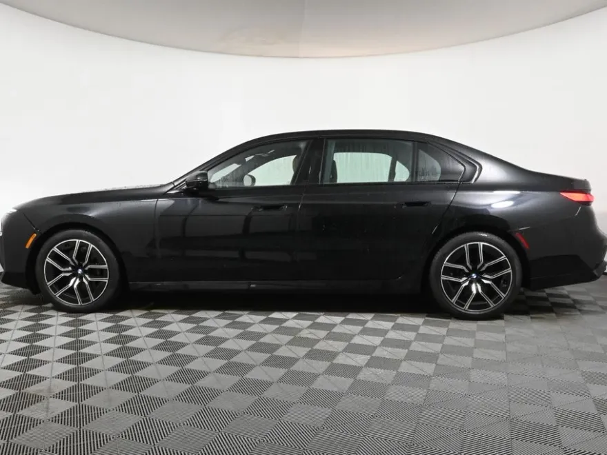 2024 Bmw 760i xDrive photo 1