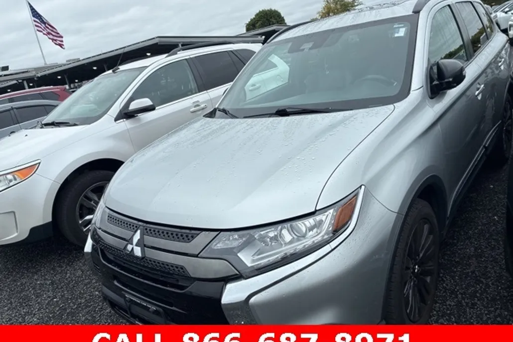 2020 Mitsubishi Outlander SP photo 1