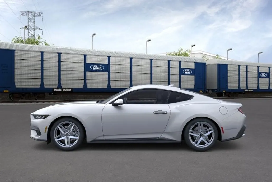 2025 Ford Mustang EcoBoost photo 1