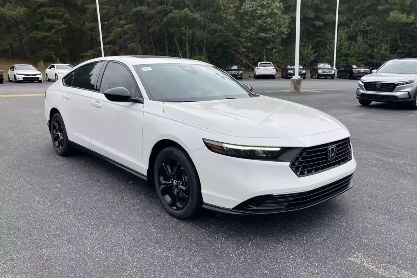 2025 Honda Accord SE photo 1