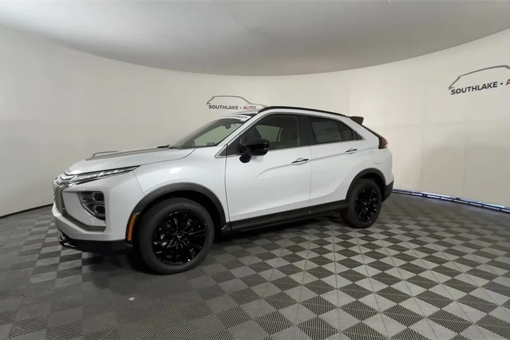 2025 Mitsubishi Eclipse Cross SEL photo 1