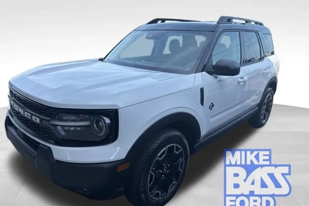 2025 Ford Bronco Sport Outer Banks photo 1