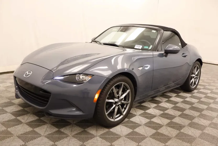 2021 Mazda MX-5 Miata Miata Grand Touring photo 1