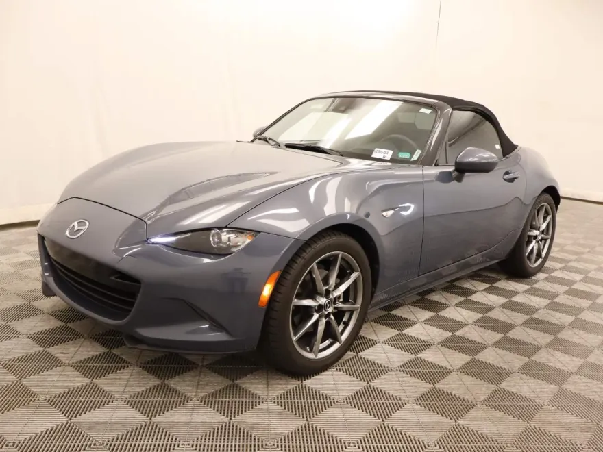 2021 Mazda MX-5 Miata Miata Grand Touring photo 1