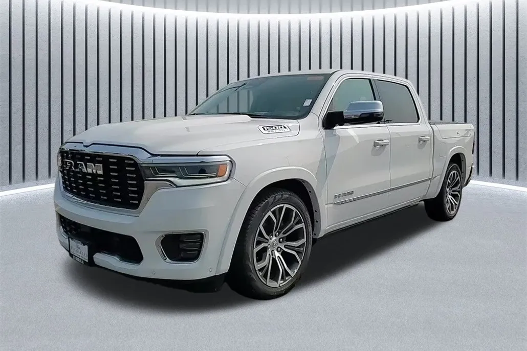 2025 Ram 1500 photo 1