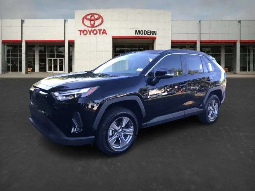 2024 Toyota RAV4 Hybrid LE photo 1