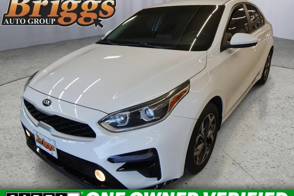2021 Kia Forte LXS photo 1