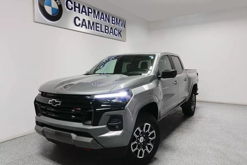 2023 Chevrolet Colorado Z71 photo 1