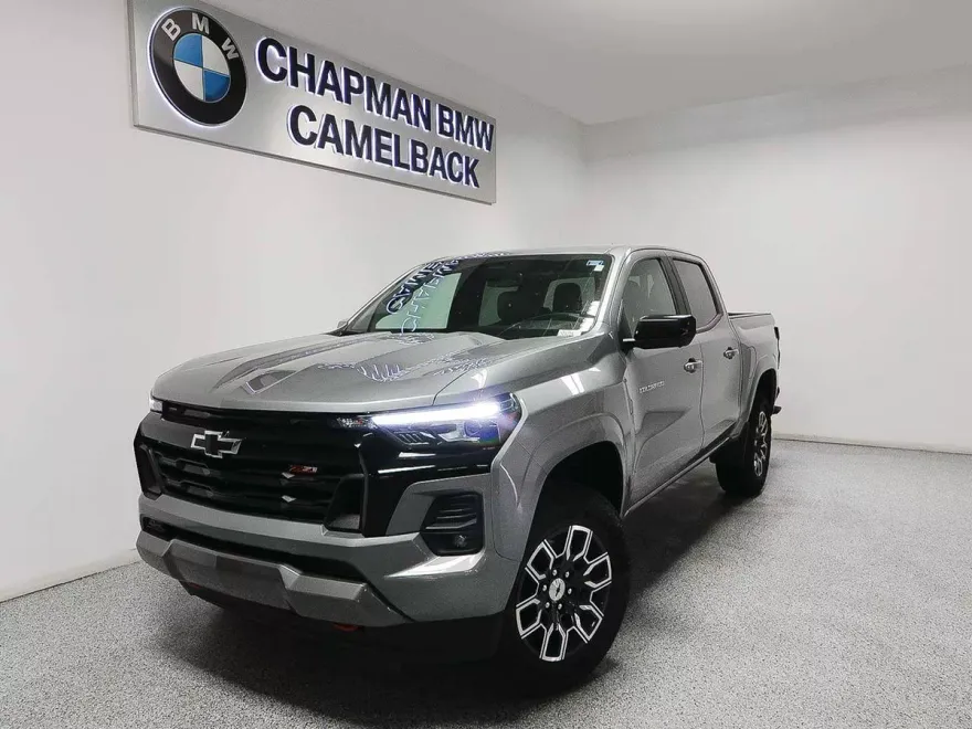 2023 Chevrolet Colorado Z71 photo 1