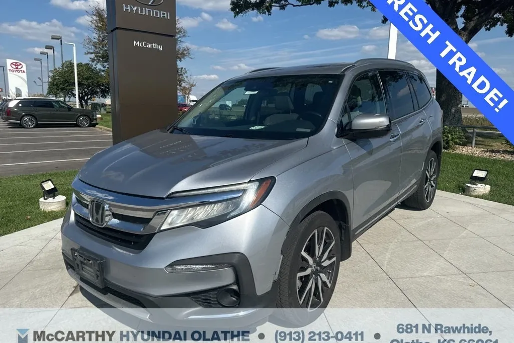 2019 Honda Pilot Touring photo 1