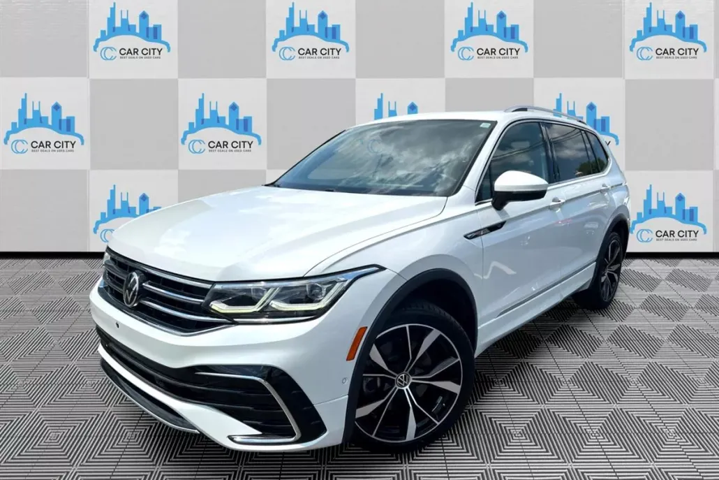 2022 Volkswagen Tiguan SEL Premium R-Line photo 1