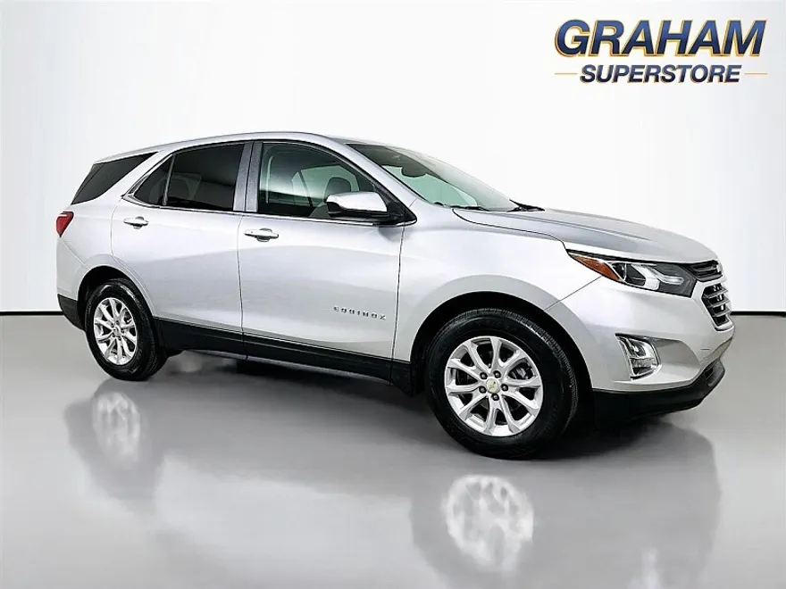 2021 Chevrolet Equinox LT photo 1