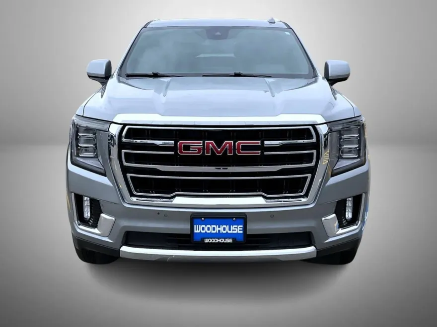 2024 Gmc Yukon XL SLT photo 1