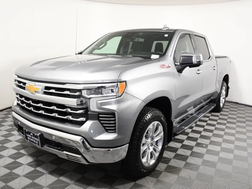 2023 Chevrolet Silverado 1500 LTZ photo 1