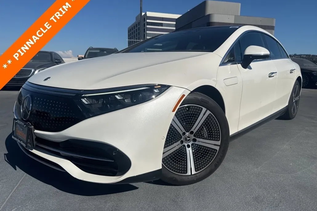 2022 Mercedes Benz EQS Sedan 450 photo 1