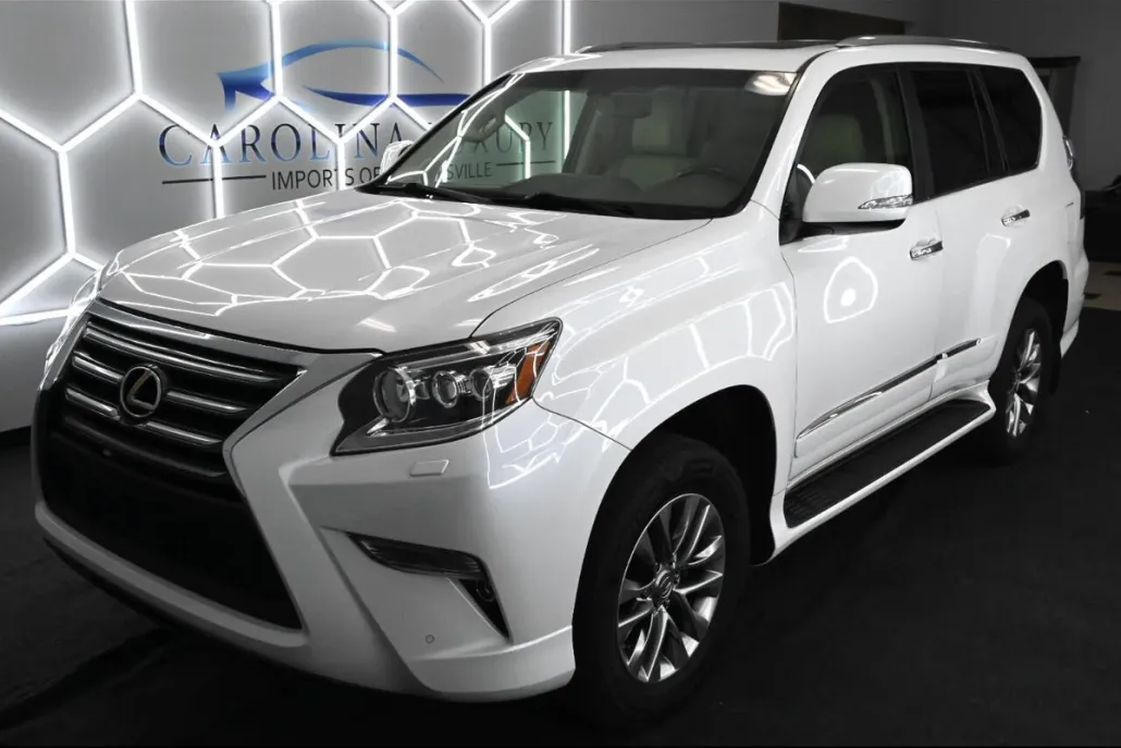 2017 Lexus GX 460 Luxury photo 1