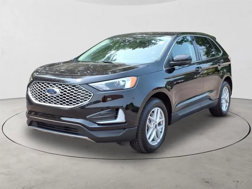 2023 Ford Edge SEL photo 1
