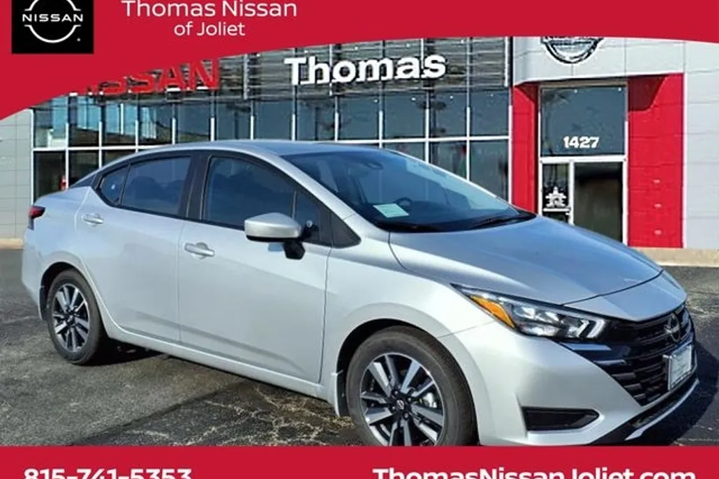 2025 Nissan Versa 1.6 SV photo 1