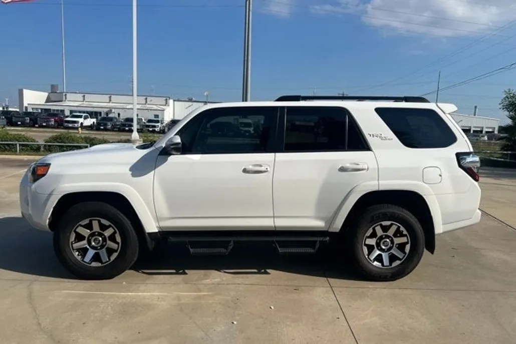 2021 Toyota 4Runner TRD Premium photo 1