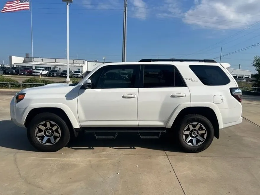 2021 Toyota 4Runner TRD Premium photo 1
