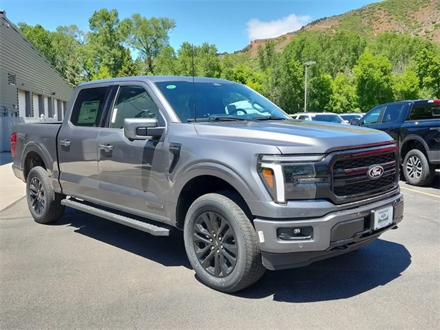2025 Ford F-150 Lariat photo 1