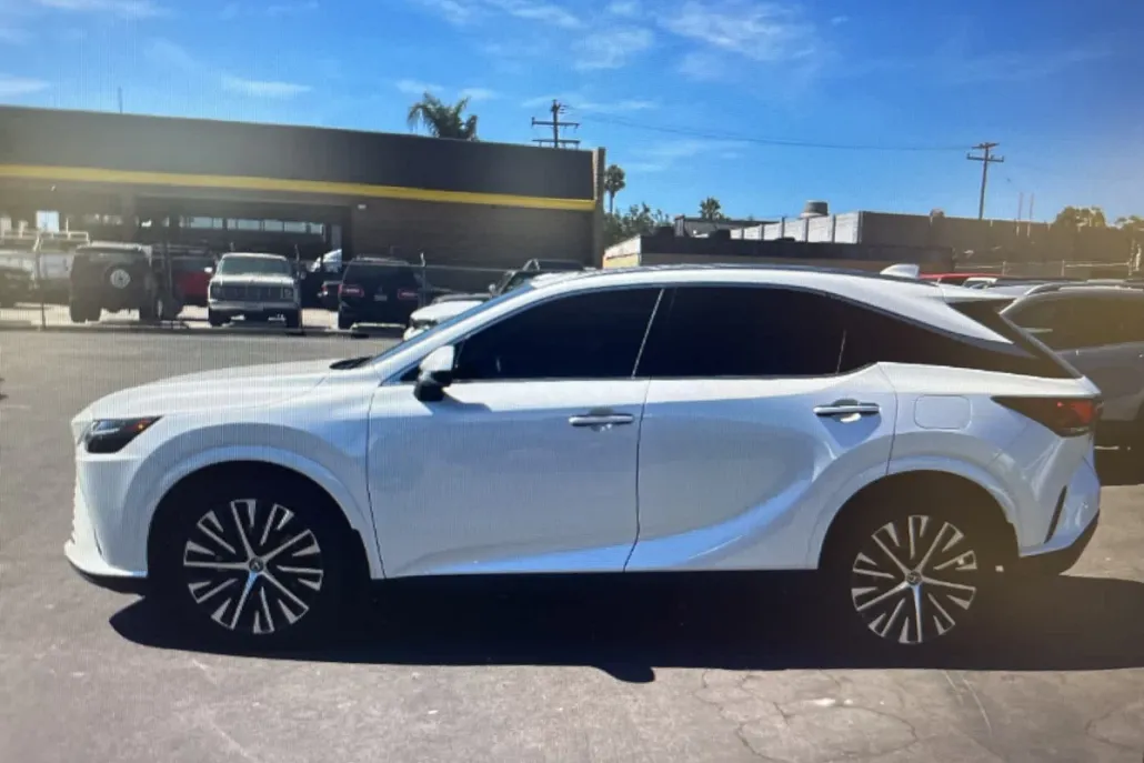 2023 Lexus RX Premium photo 1