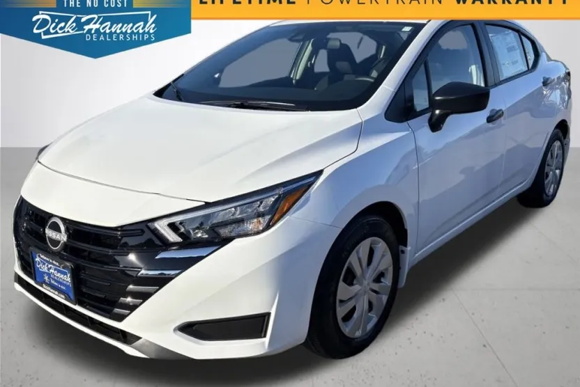 2025 Nissan Versa 1.6 S photo 1