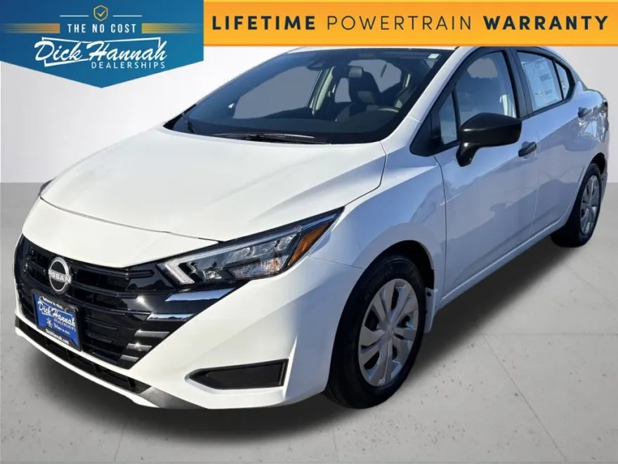 2025 Nissan Versa 1.6 S photo 1
