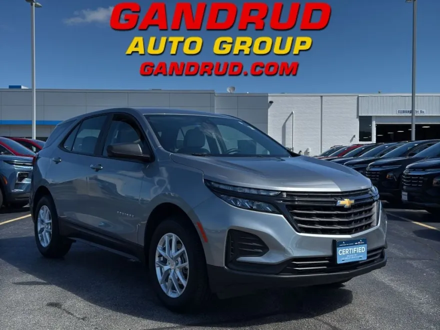 2024 Chevrolet Equinox LS photo 1