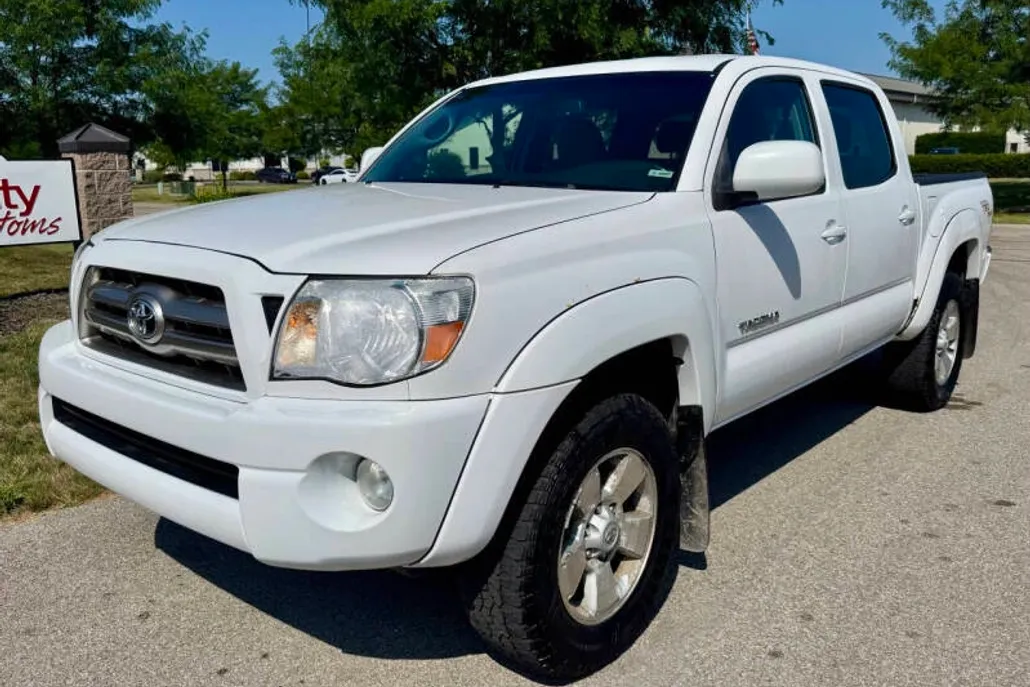 2009 Toyota Tacoma V6 4x4 Double Cab photo 1