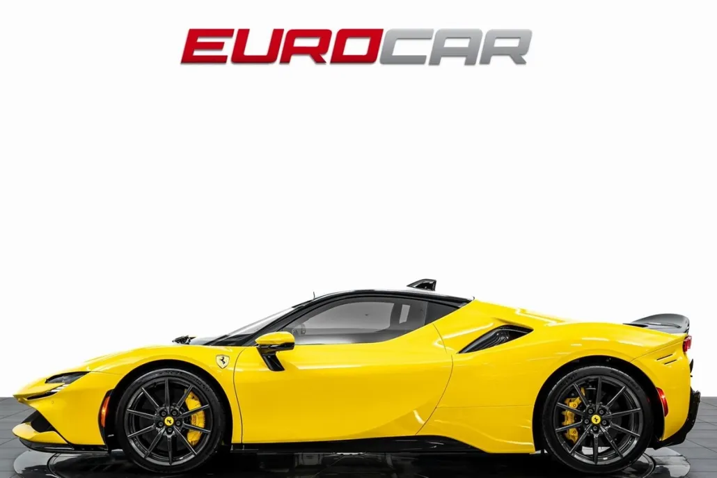 2022 Ferrari SF90 Stradale Base photo 1