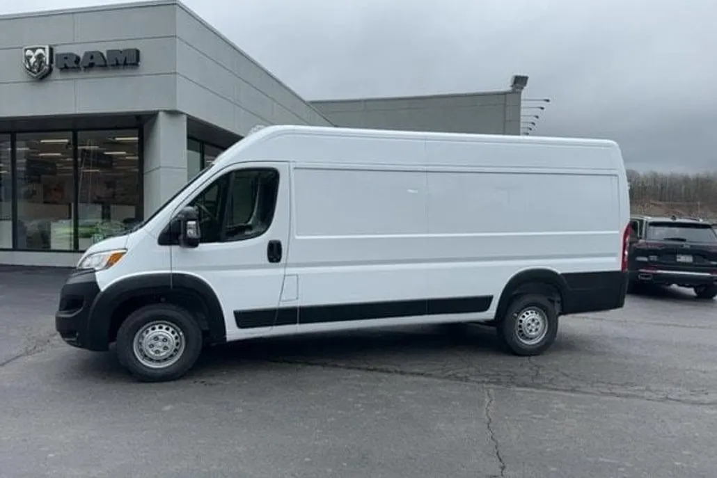 2024 Ram ProMaster 3500 photo 1