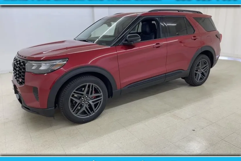 2025 Ford Explorer ST photo 1