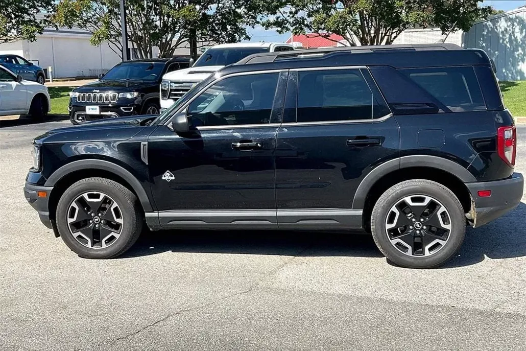 2021 Ford Bronco Sport Outer Banks photo 1